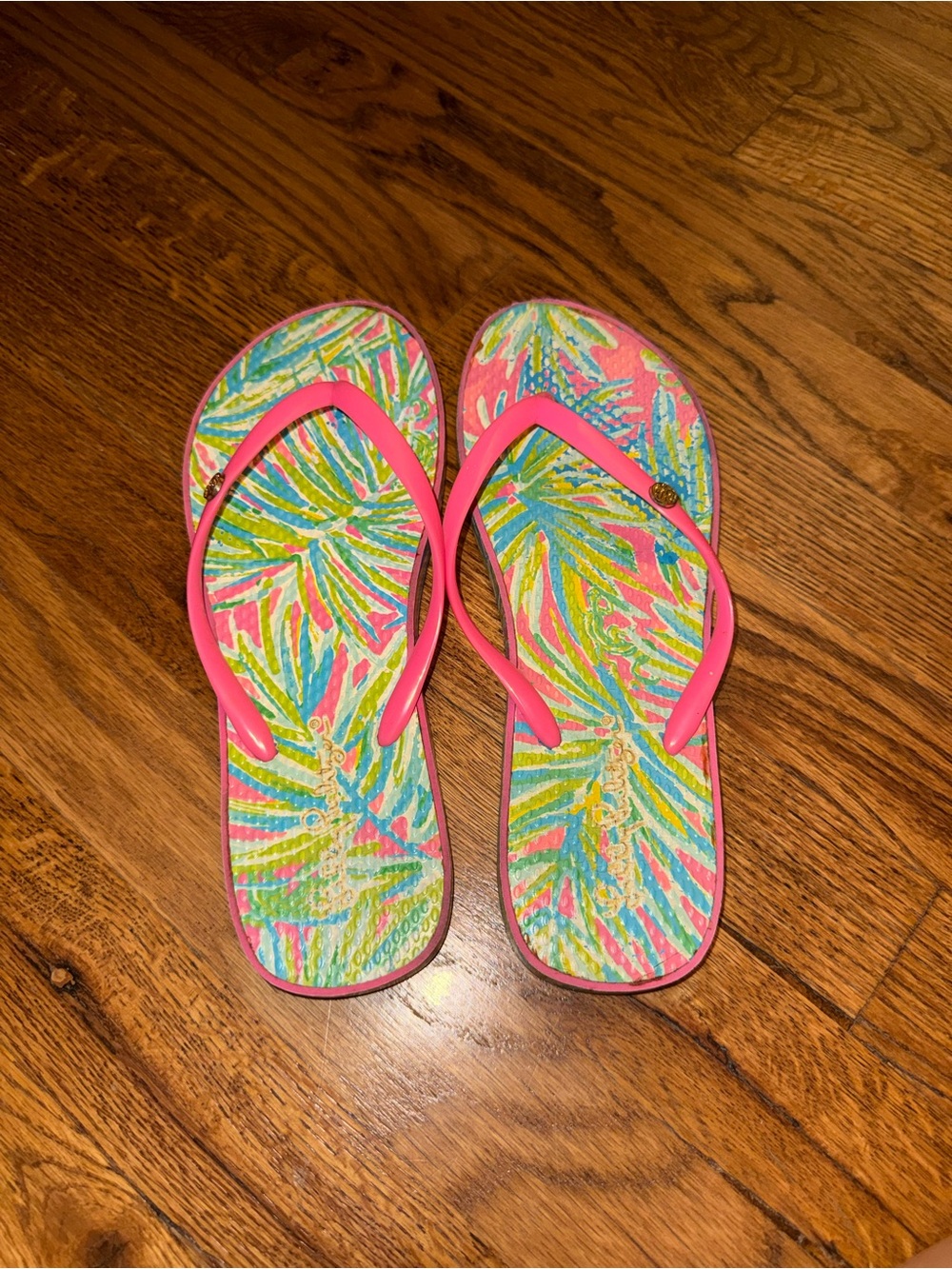 Lilly Pulitzer Pool Flip Flops size 9 - Picture 1 of 4